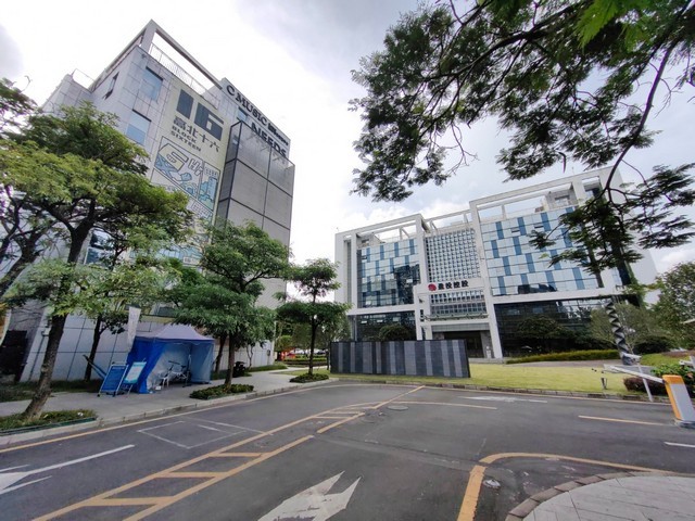 附近哪里有平板电脑视窗防护镜片销售厂家